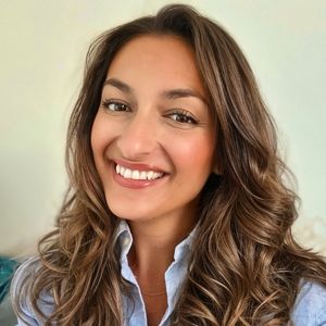 Meet your Posher, Claire